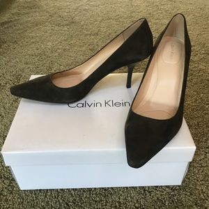 Calvin Klein Dolly Pump